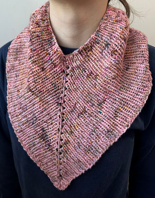 On Point Cowldana Pattern by Lindsay English
